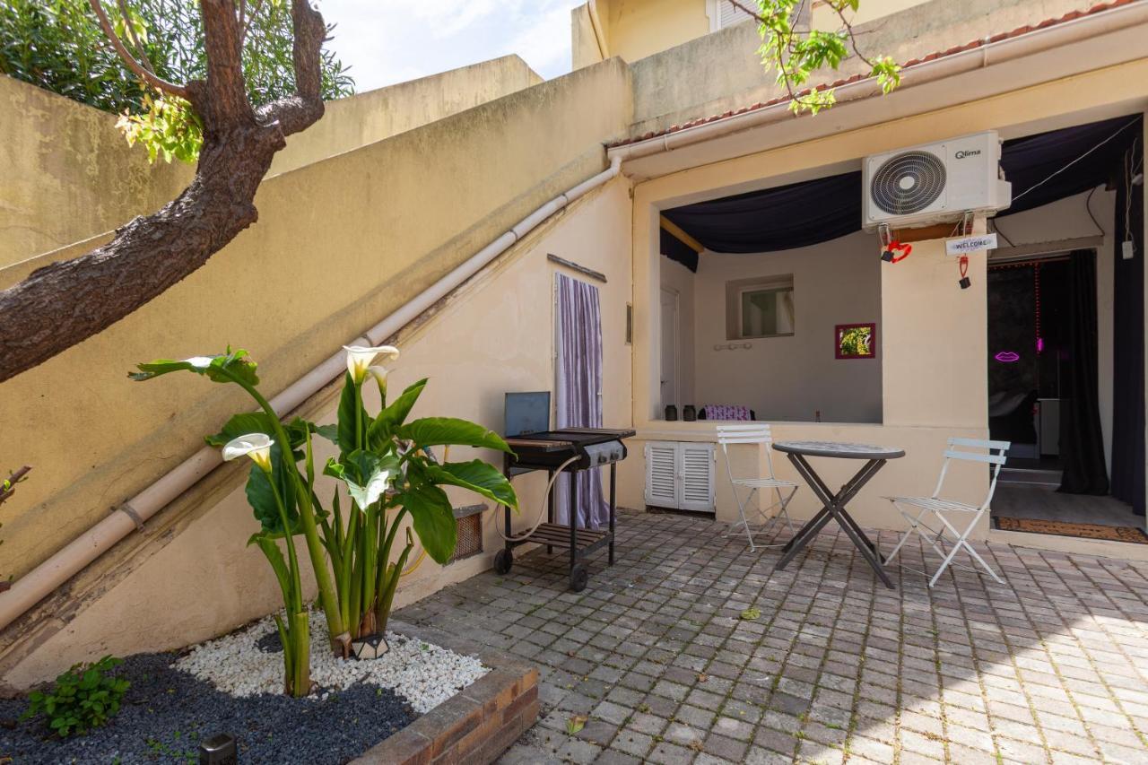 Love Room Avec Balneo Toulon Ngoại thất bức ảnh